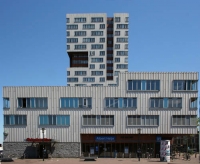IJ-toren Amsterdam (foto Bart van Hoek)