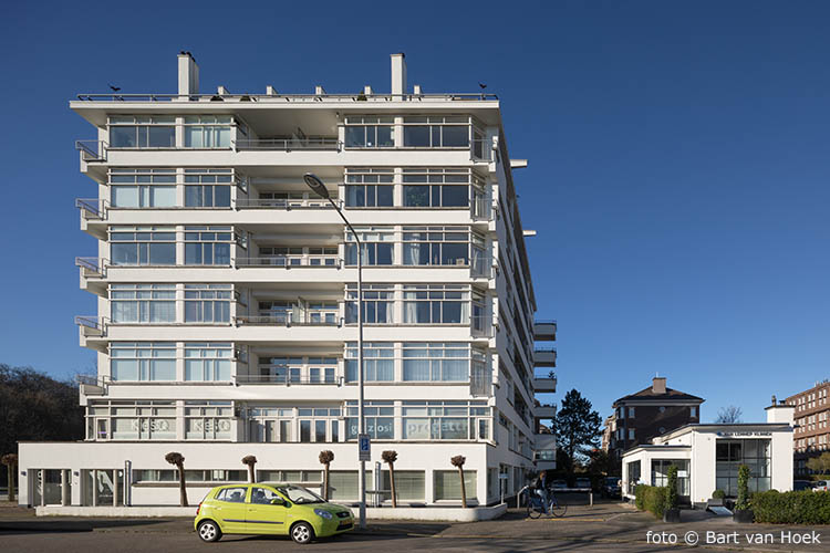 Nirwâna Flat, Den Haag, J. Duiker Architectuurgids