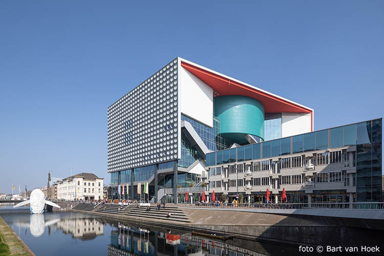 Muziekcentrum Vredenburg, Utrecht, H. Hertzberger | Architectuurgids